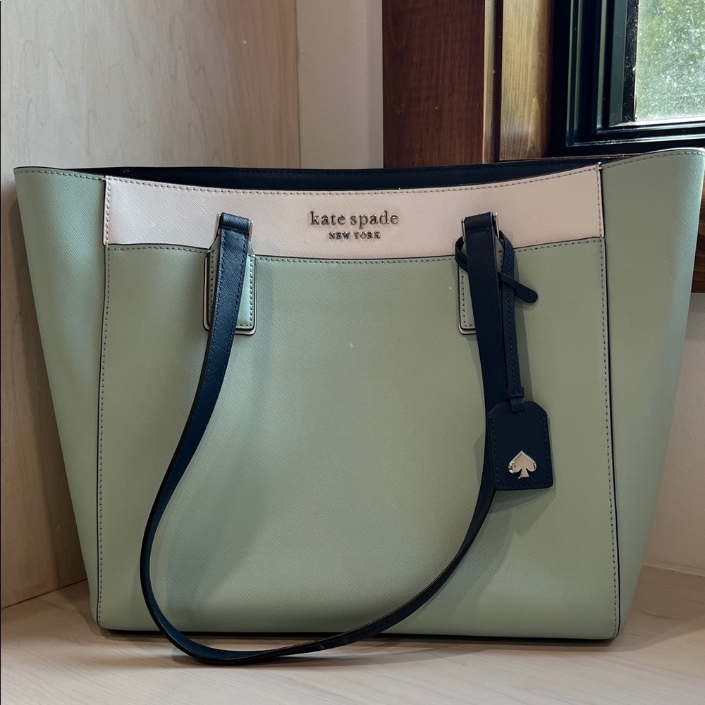 Kate spade purse